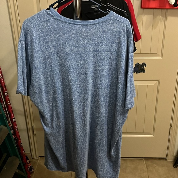 Kickin it old-school Nintendo 2xl Tshirt - Picture 3 of 4